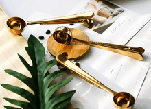 Golden Scoop with Clip | For Pouches - Wellness Lab®